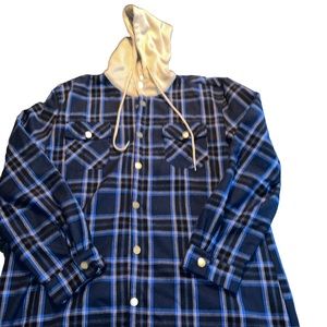 NWOT Flannel Jacket Blue Tan Plaid Men’s Size X Large Fleece Lined Snap Button